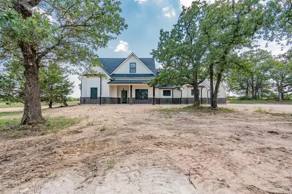 338 Trinity Circle, Bowie, TX 76230