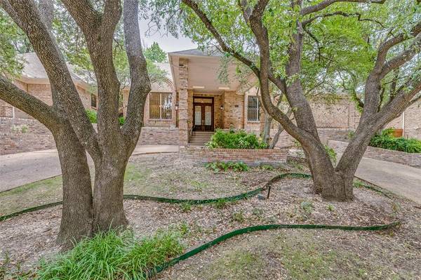 6108 Calm Meadow Road,  Dallas,  TX 75248