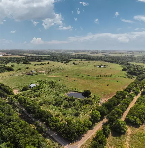 2949 CR 3835, Wolfe City, TX 75496