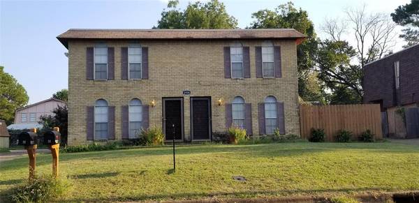 1930 W Sanford Street #B, Arlington, TX 76012