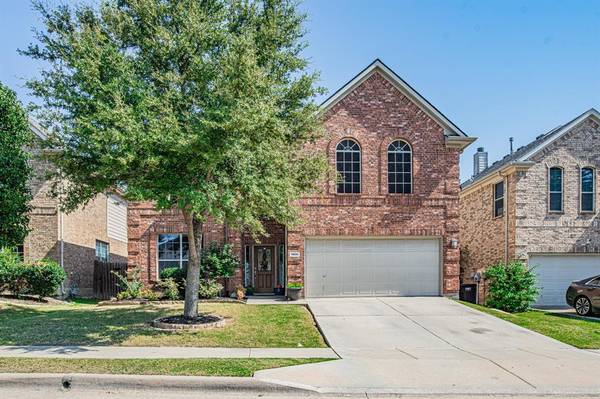 9828 Gessner Drive, Fort Worth, TX 76244