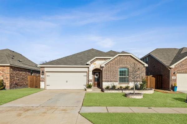 3504 Maroon Creek Road, Aubrey, TX 76227