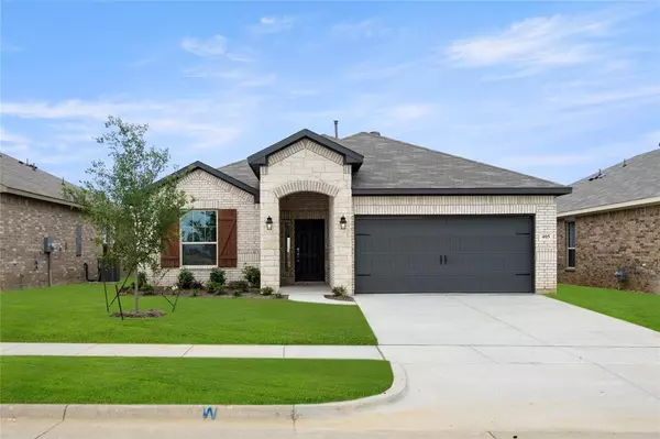 405 Choctaw Drive, Cleburne, TX 76033