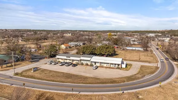 1201 NE Barnard Street, Glen Rose, TX 76043