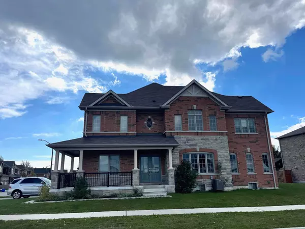 16 Armour ST, Whitby, ON L1R 0N4