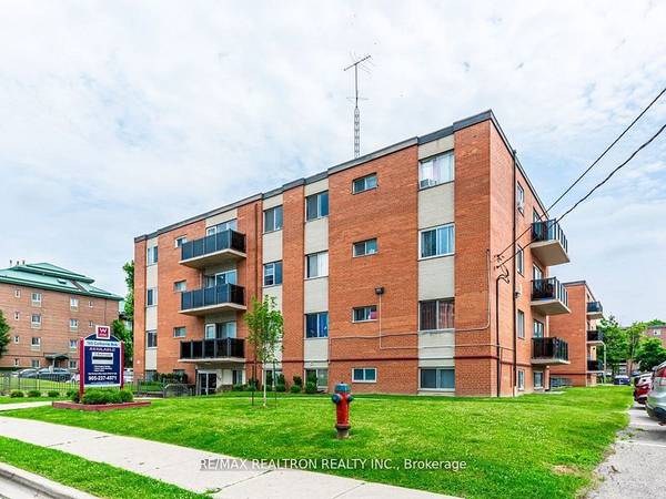 165 Colborne AVE #301, Richmond Hill, ON L4C 2K2