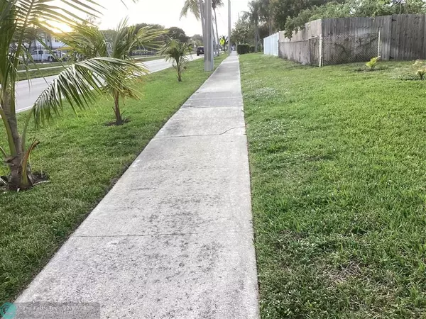 Deerfield Beach, FL 33441,1491 SW 7th Ter