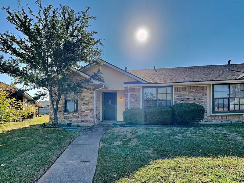 701 Penn Place, Cedar Hill, TX 75104