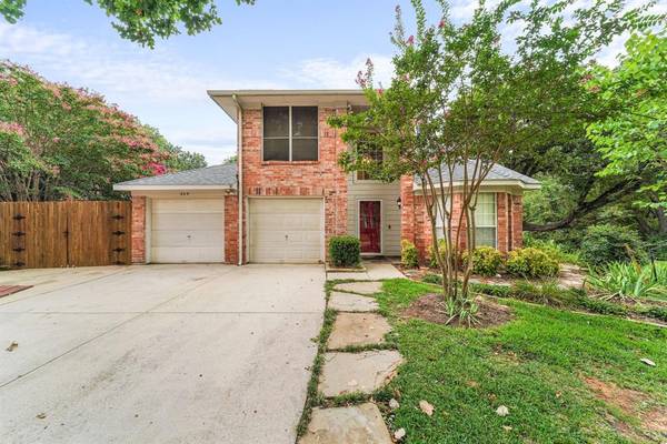 309 Georgian Oak Court, Lake Dallas, TX 75065