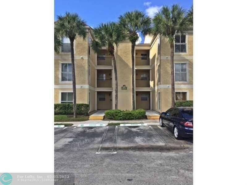 Coral Springs, FL 33071,833 RIVERSIDE DR  #827