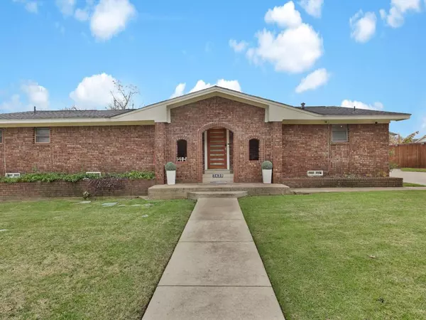 2430 Gibbs Williams Road, Dallas, TX 75233