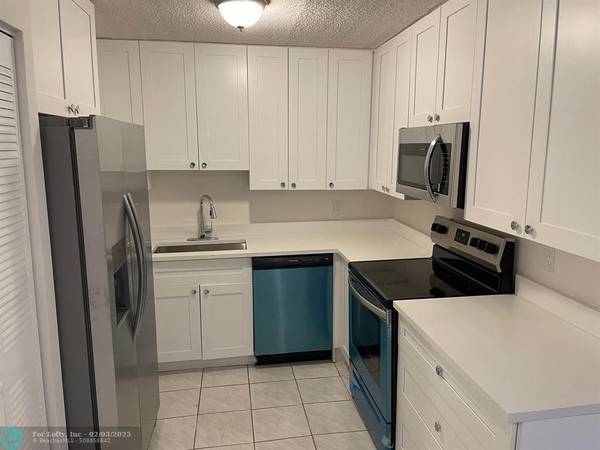 1100 SE 4th Ave  #4, Deerfield Beach, FL 33441