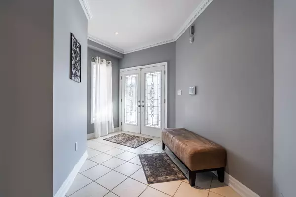 Mississauga, ON L5N 7T3,3193 Innisdale RD