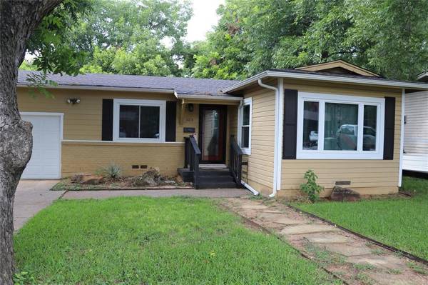 1013 Wright Street, Arlington, TX 76012