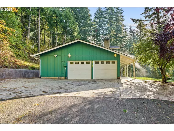 Dexter, OR 97431,39145 EAGLES REST RD