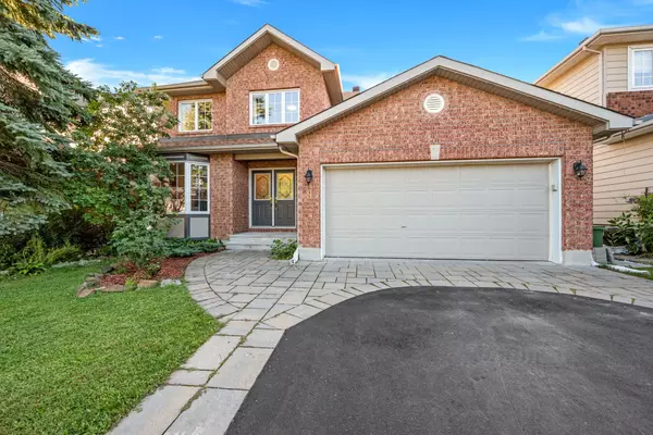 9 SHANNONDOE CRES, Kanata, ON K2M 2C8