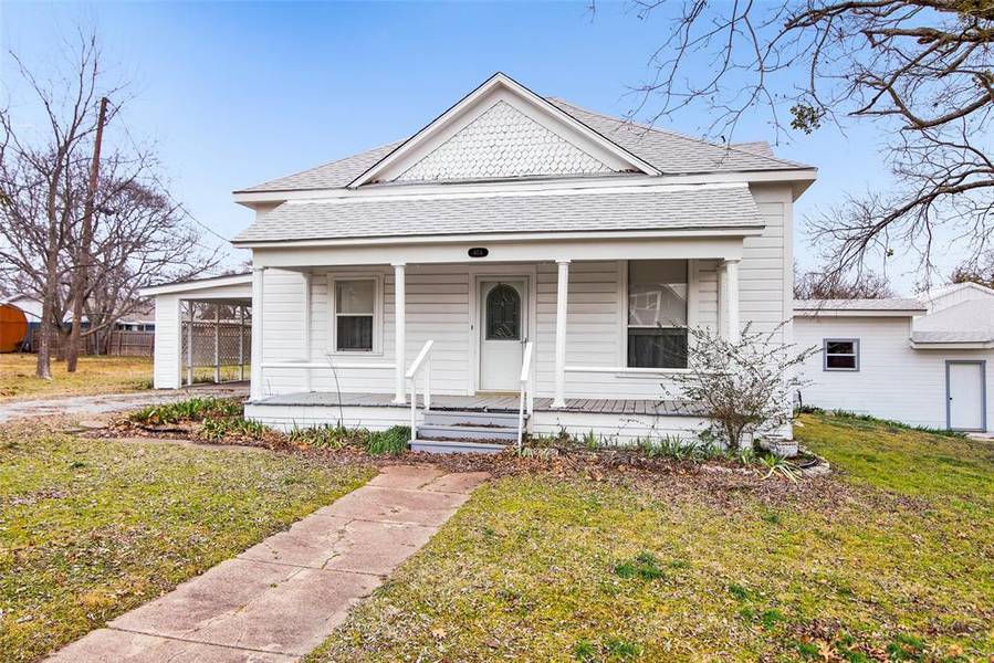 404 N Blanton, Whitewright, TX 75491