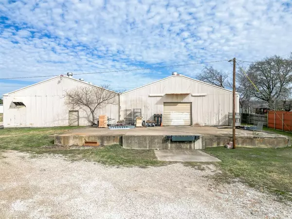 Ennis, TX 75119,2309 N Preston Street