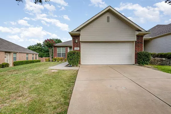 Lewisville, TX 75067,228 Heritage Hill Drive