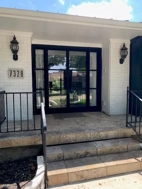 Dallas, TX 75230,7328 Mimosa Lane