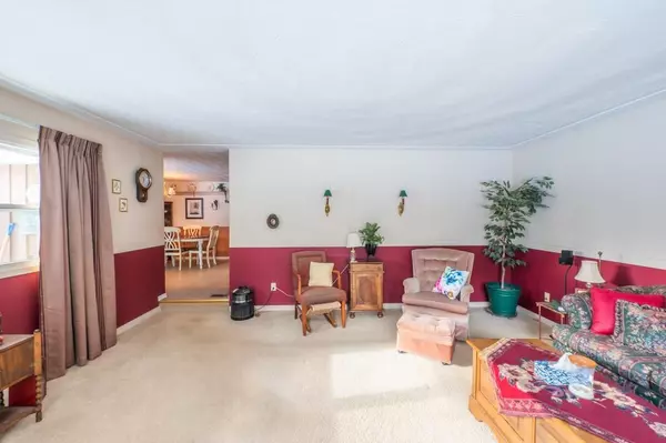 Minden Hills, ON K0M 2K0,27 Vintage CRES