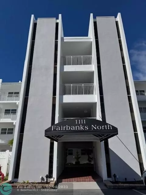 Pompano Beach, FL 33062,1111 N Riverside Dr  #304