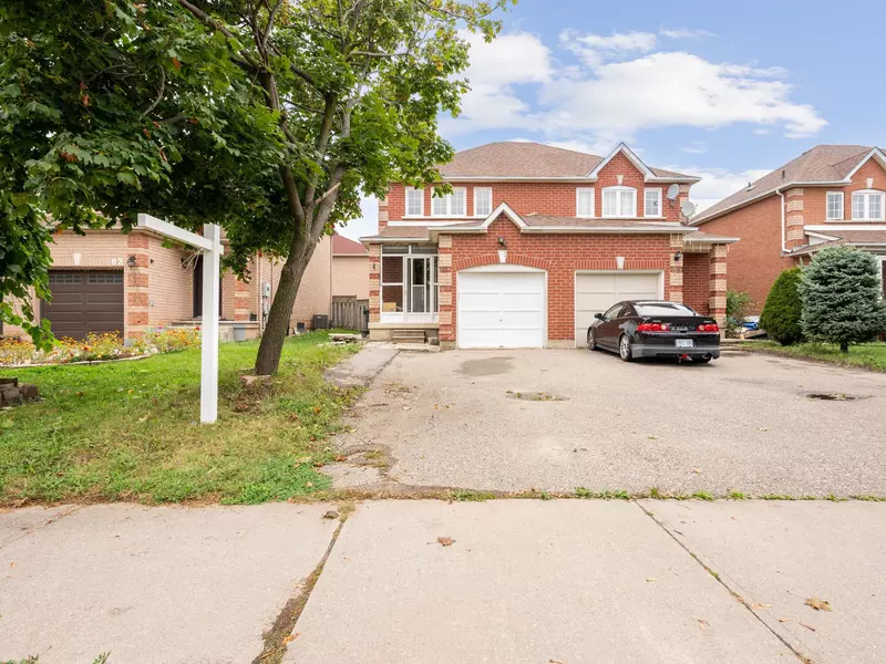 84 Carrie CRES, Brampton, ON L6Y 4Y6