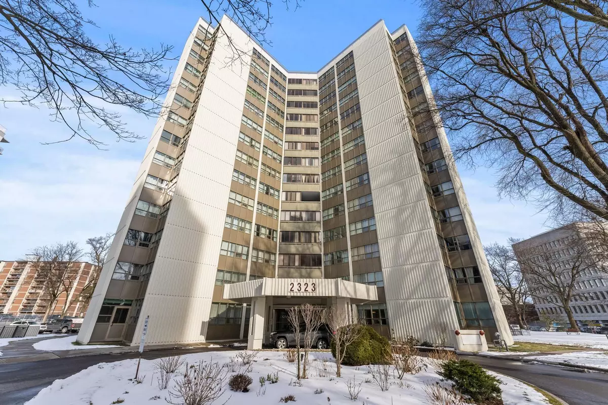 Mississauga, ON L5B 1R6,2323 Confederation Pkwy #1405