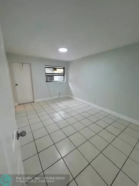 Fort Lauderdale, FL 33312,1115 SW 15th Ter  #3