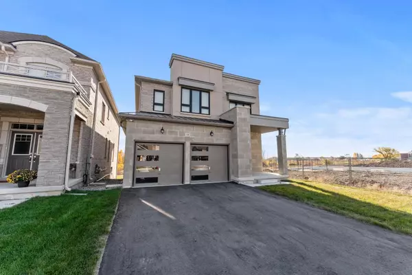 Bradford West Gwillimbury, ON L3Z 4K1,146 Ferragine CRES