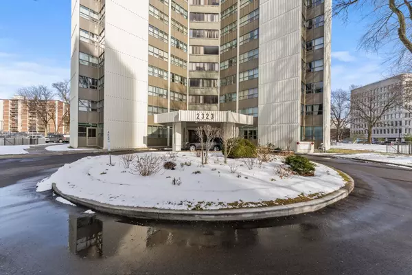 Mississauga, ON L5B 1R6,2323 Confederation Pkwy #1405