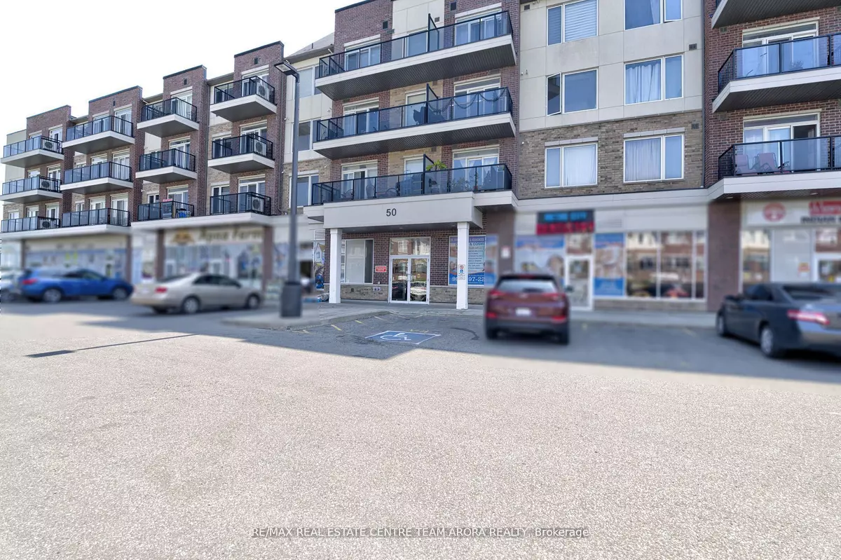 Brampton, ON L6Y 6B8,50 Sky Harbour DR #202