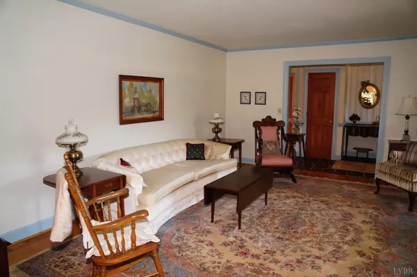 Nathalie, VA 24577,1223 Owens Mill RD