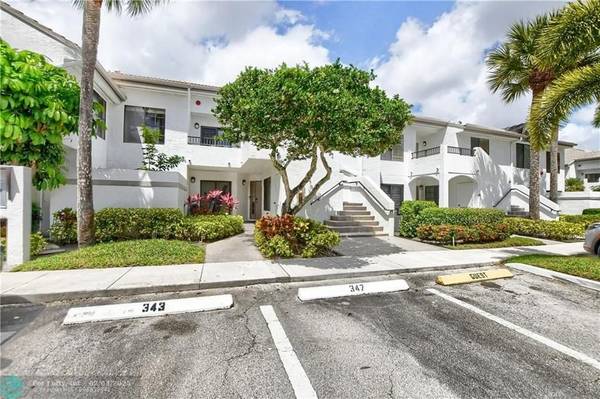 7455 Glendevon Ln  #202, Delray Beach, FL 33446