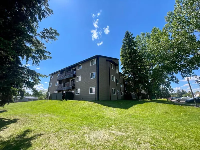 5611 9 Avenue #306B, Edson, AB T7E 1R5