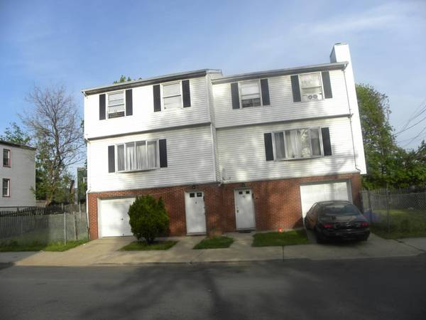 7 Basilone Pl, Raritan Boro, NJ 08869