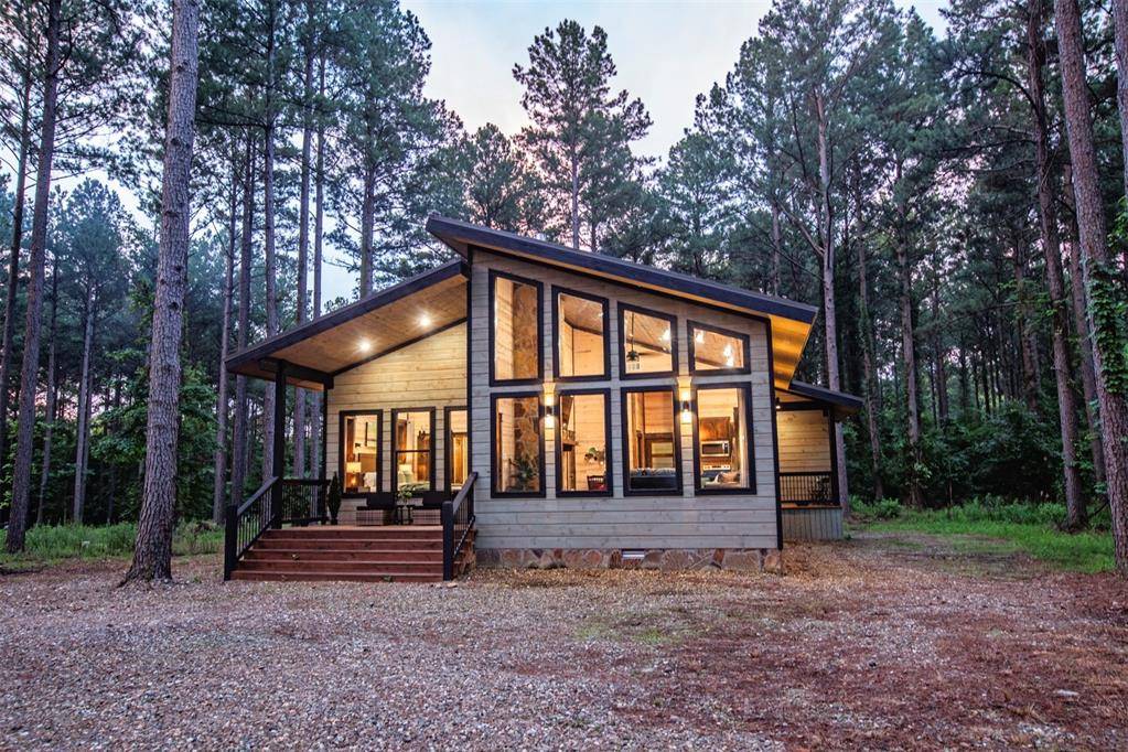 18 Western Fir Lane, Broken Bow, OK 74728