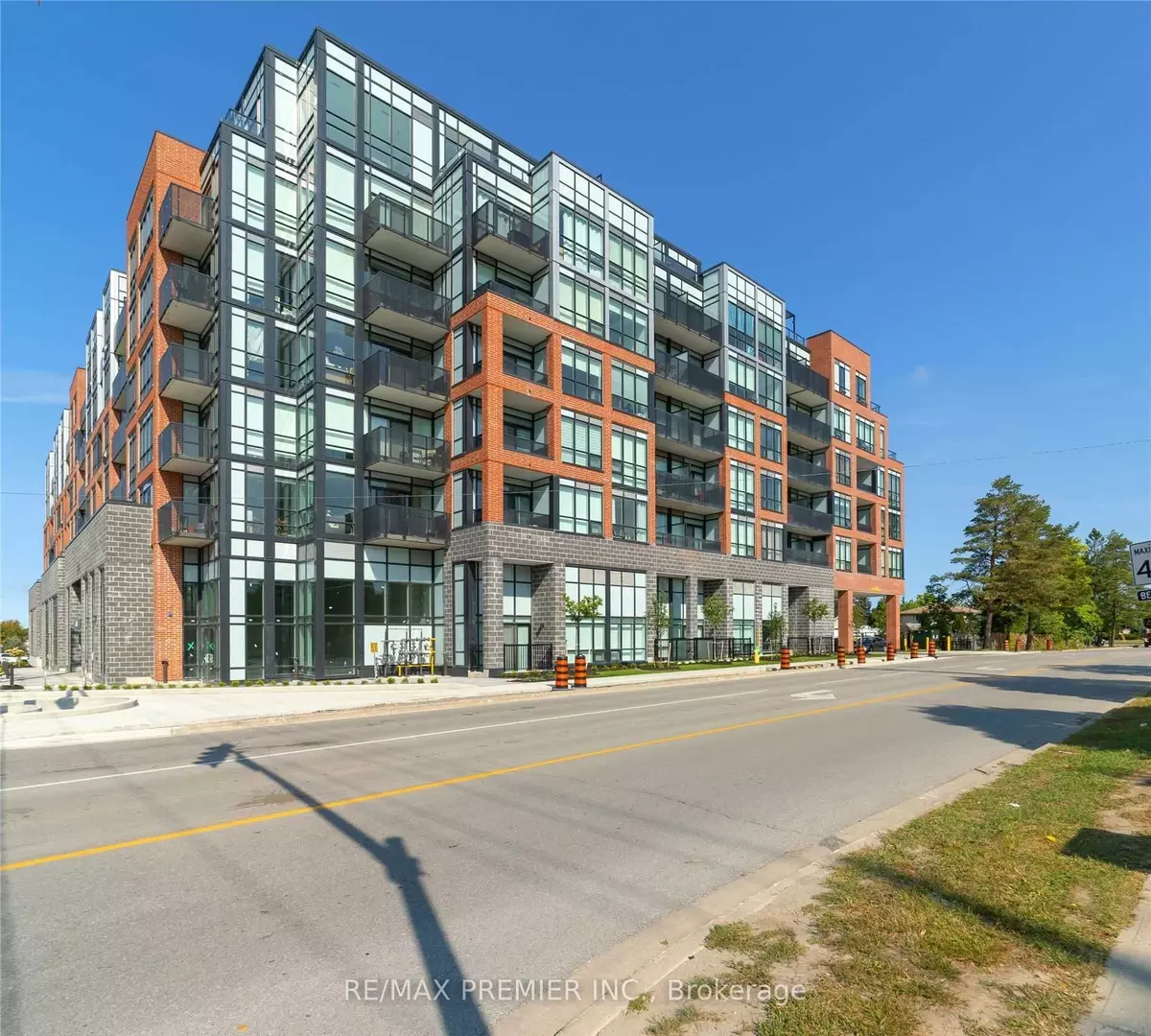 Barrie, ON L9J 0K1,681 Yonge ST #523