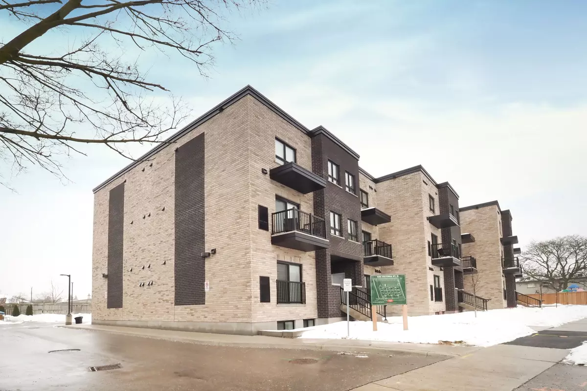 Kitchener, ON N2M 0C3,600 Victoria ST S #3