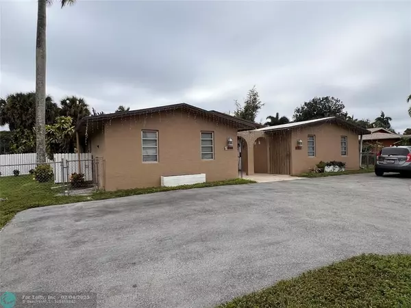 Davie, FL 33314,6100-6102 SW 48th Ct