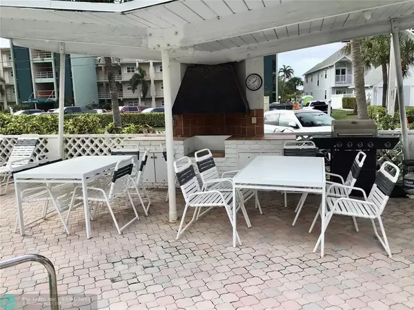 Pompano Beach, FL 33062,1110 N Riverside Dr  #20