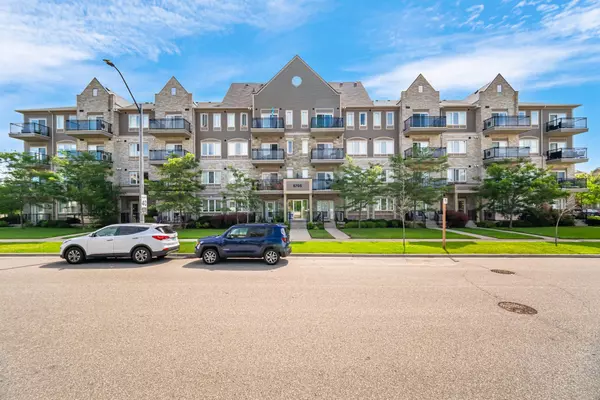 5705 Long Valley RD #305, Mississauga, ON L5M 0M3