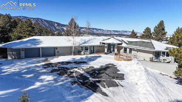 2824 Valley Park DR, Larkspur, CO 80118