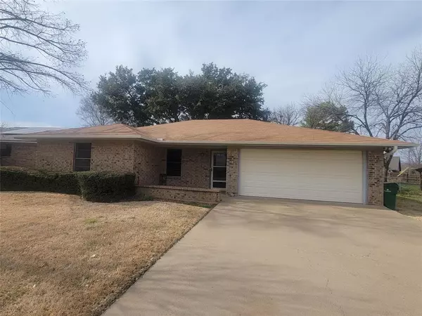 Graham, TX 76450,1416 Green Street