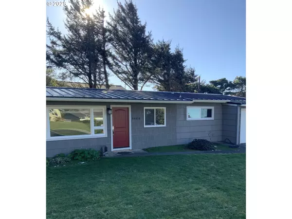 94058 IRIS ST, Gold Beach, OR 97444