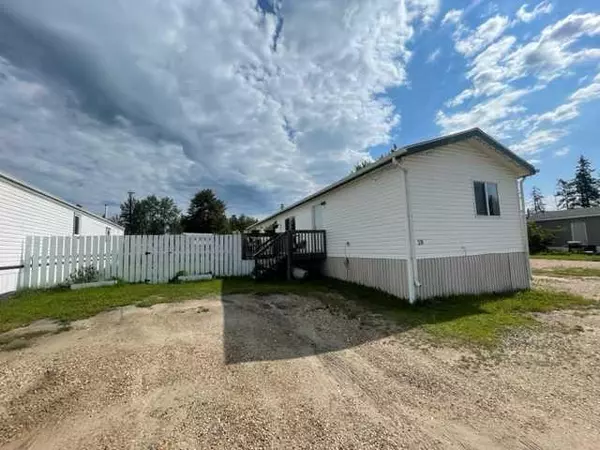 59 Hillpark Mobile Park, Whitecourt, AB T7S 1N9