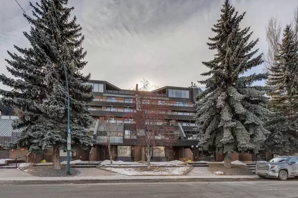 1215 Cameron AVE Southwest #105, Calgary, AB T2T 0K8