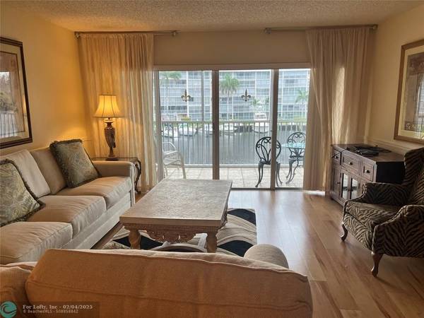 Deerfield Beach, FL 33441,1523 E Hillsboro Blvd  #336