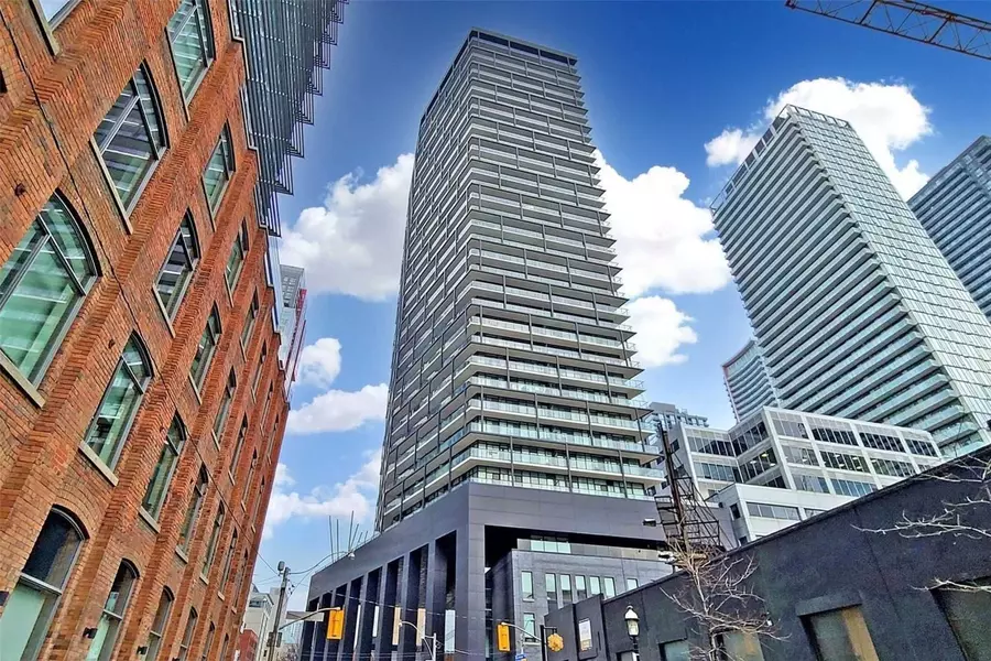 125 Peter ST #1401, Toronto C01, ON M5V 2G9