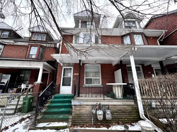 101 Marchmount RD, Toronto C02, ON M6G 2B2